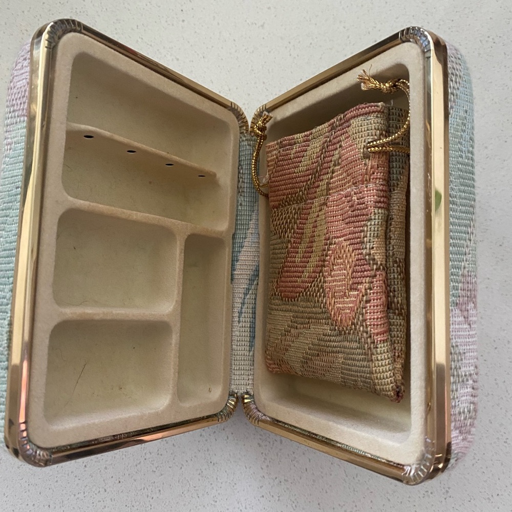 Vintage floral print jewelry box storage with hard case